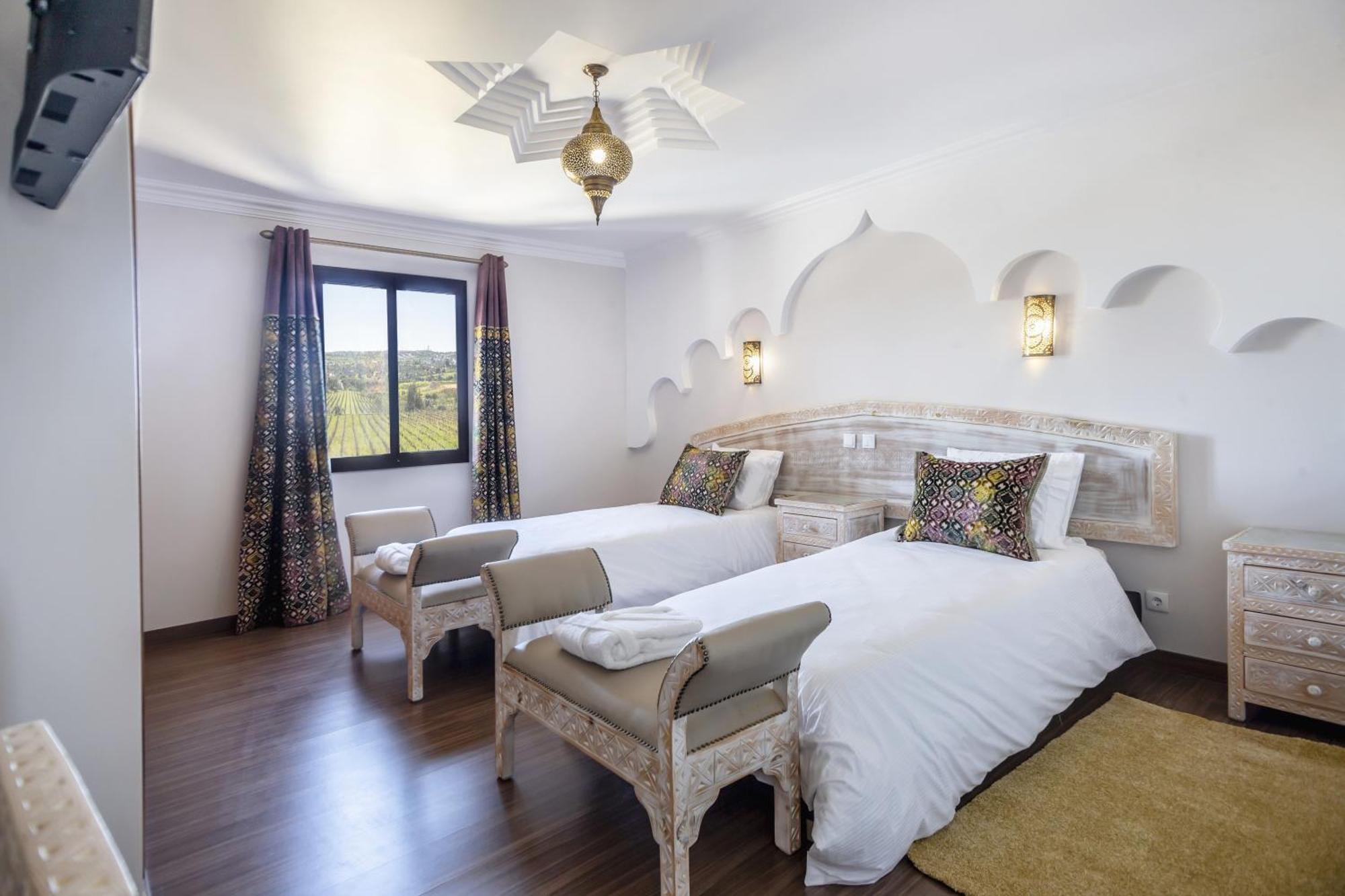 Al Karob Yoga Boutique Hotel Guia  Ngoại thất bức ảnh